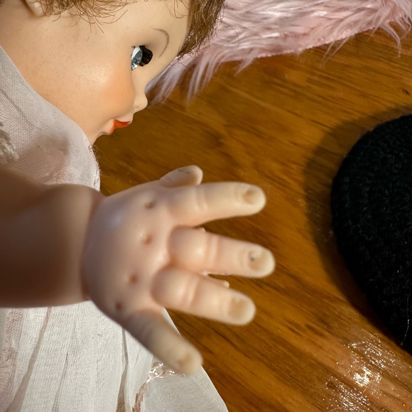 EE G EE Vintage Princess Baby Doll No Chews Moveable Eyes - Picture 7 of 9